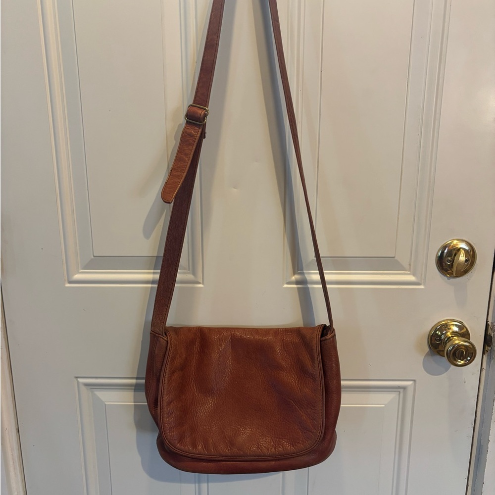 Chic Brown Leather Crossbody Bag